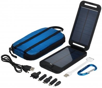 Комплект поставки универсального зарядного устройства на солнечных батареях PowerTraveller Solarmonkey Adventurer