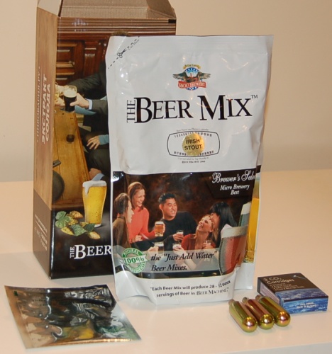 Купив пивоварню BeerMachine DeLuxe 2008, Вы получите пакет ингредиентов для приготовления 10 литров пива