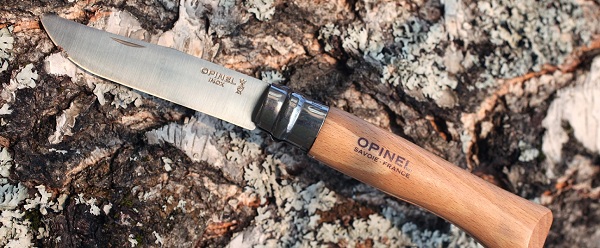 Этот нож, как и почти все другие складные модели Opinel, можно брать с собой на природу в качестве универсального помощника (нажмите на фото для увеличения)