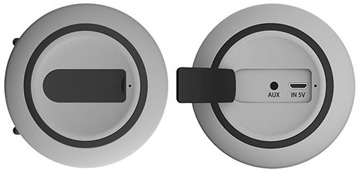 Для подключения колонки к устаревшим носителям аудиофайлов используется AUX-разъем 3,5 мм, защищенный от попадания влаги заглушкой