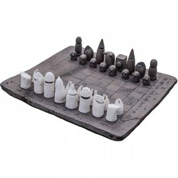 Черти против Зайцев старые шахматы из черной и белой шамотной глины