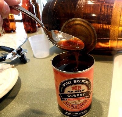 Уникальной особенностью мини пивоварни "MR.BEER Люкс" является использование сусла в жидком виде