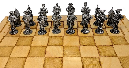 Шахматы металлические Мушкетеры и гвардейцы